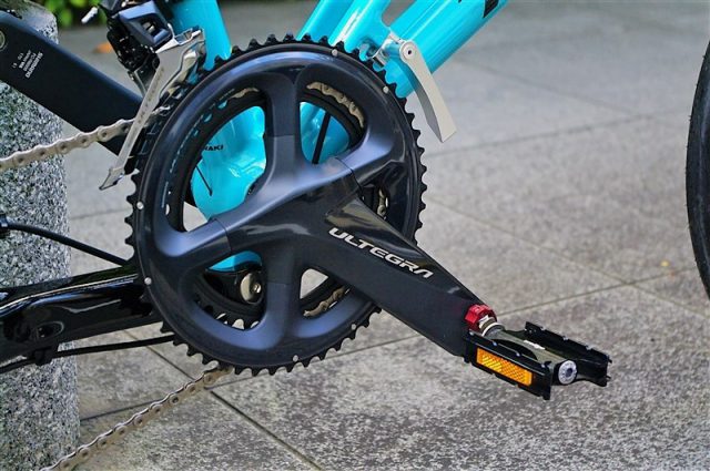 tyrellの折畳自転車fsxのアルテグラクランク画像