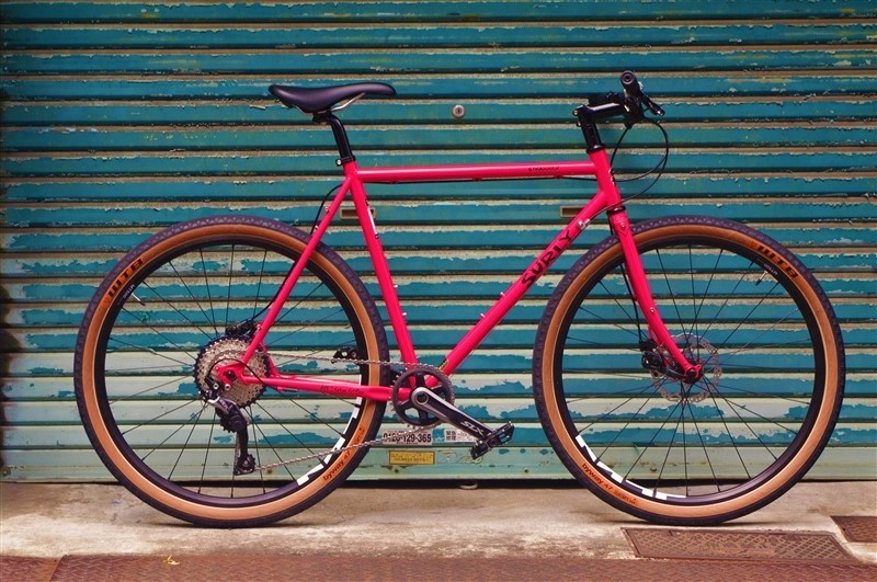 当社の SURLY STRAGGLER Salmon Candy Red サイズ50 自転車本体 | gramener.com