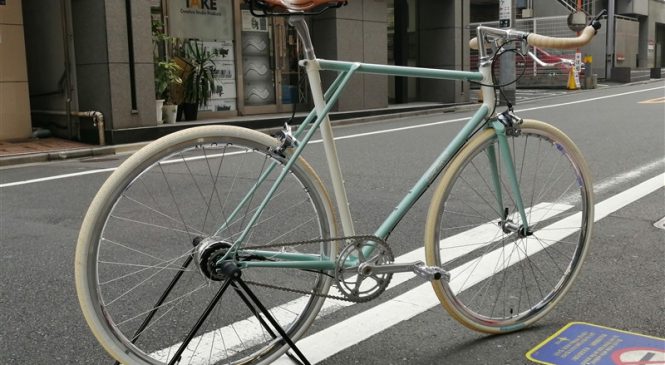 大人の乗るカッコカワいいポップなバイク