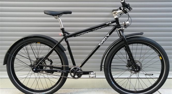 タフに使えて楽に乗れるストリートバイクの完成形