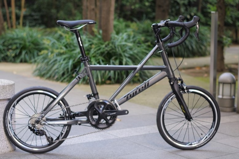 超軽量折り畳み自転車tyrellの最上位フレームfsx 105ドロップハンドル完成車