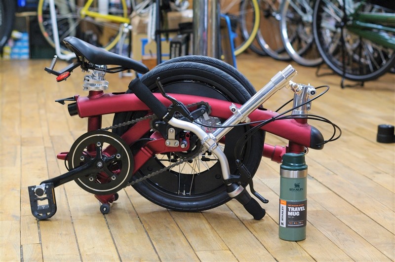 折り畳み自転車の新機軸　革新的な折り畳み機構を備えたフォールディングバイク iruka