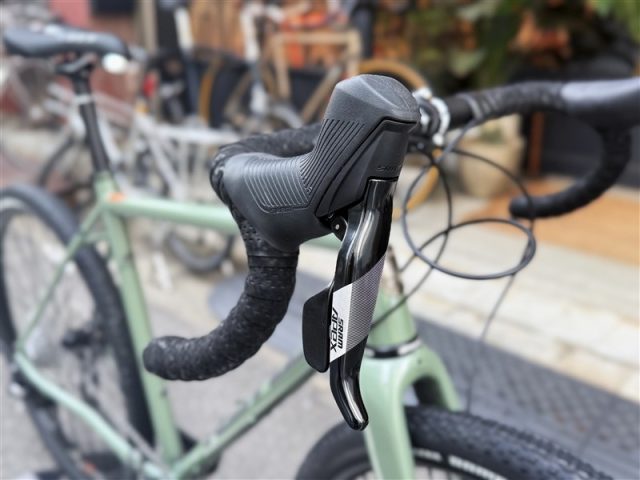 KONA グラベルバイク "ROVE LTD"