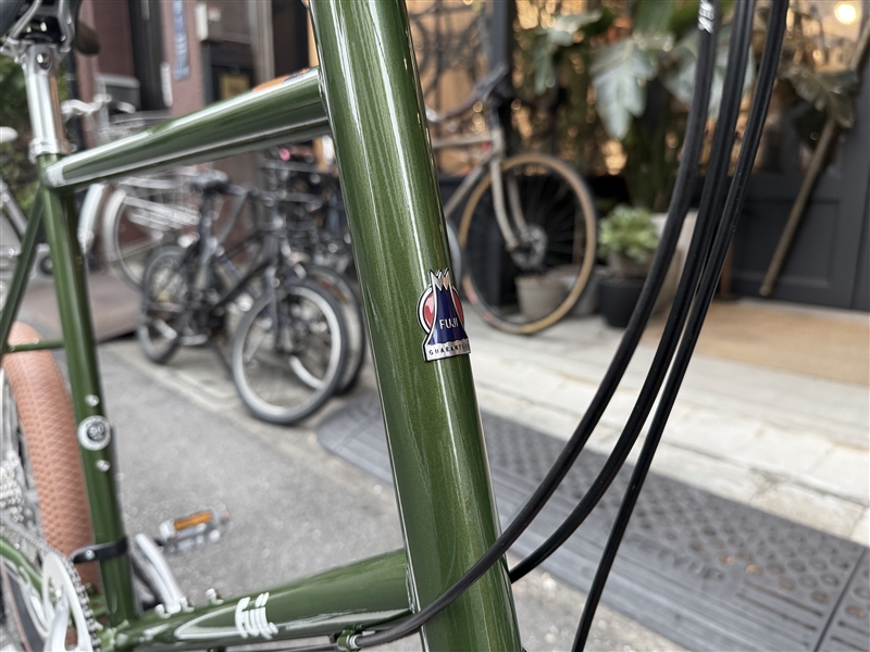 太いタイヤのミニベロ FUJI "STAUT"