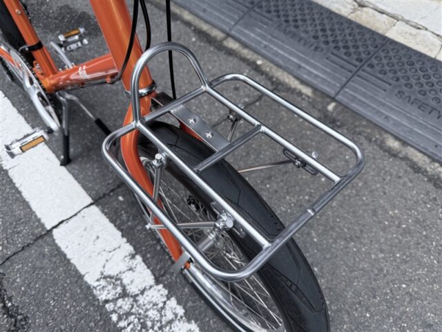 太いタイヤのミニベロ FUJI "STAUT"