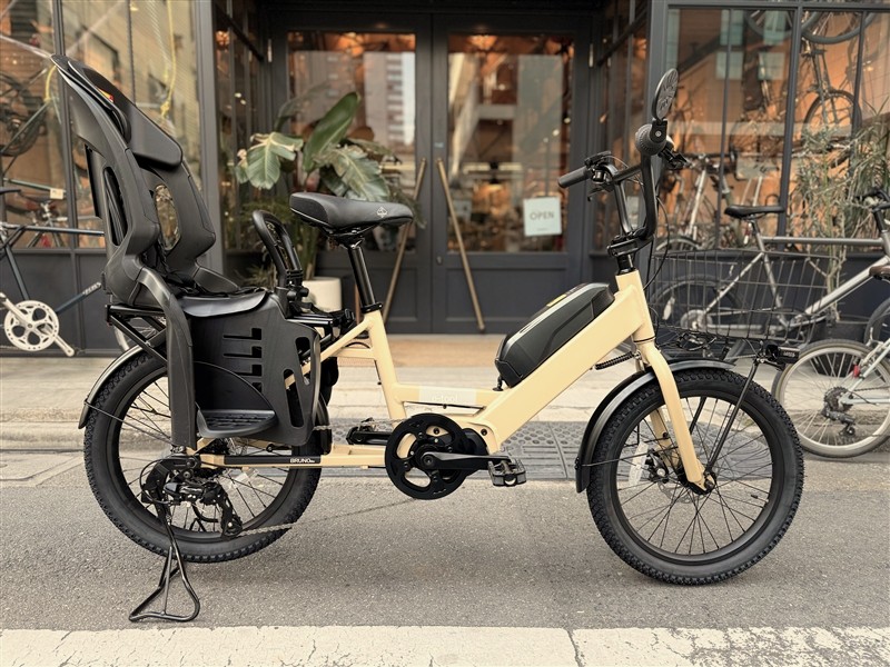 チャイルドシート取り付け可能なE-BIKE BRUNO "E-TOOL"