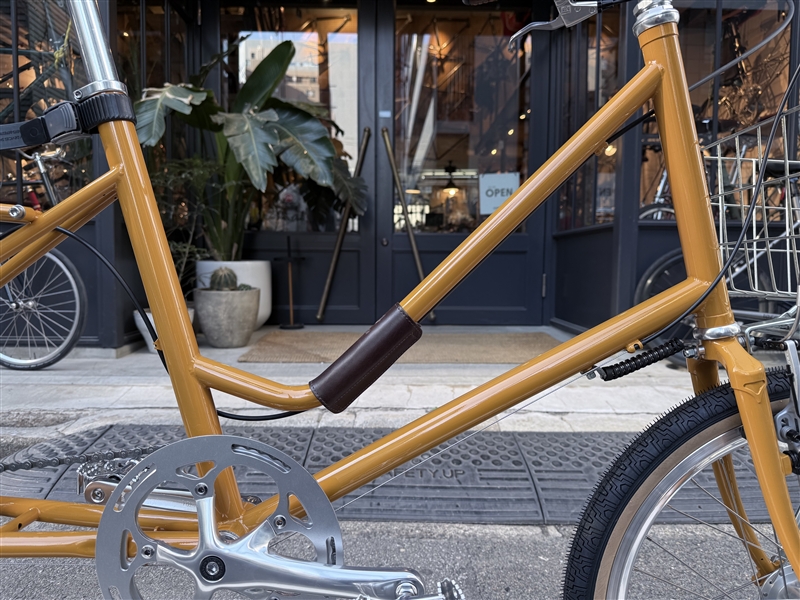 チャイルドシート取り付け可能な日本製ミニベロフレーム EBS "LEAFLONG"