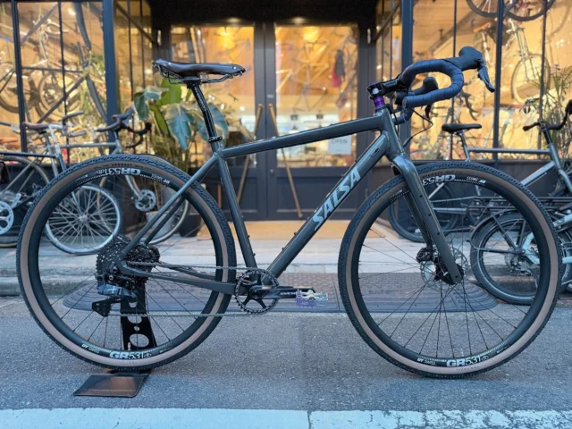 SURLY サーリー / LONGHAULTRUCKER HUBDYNAMO 店頭販売 ロング